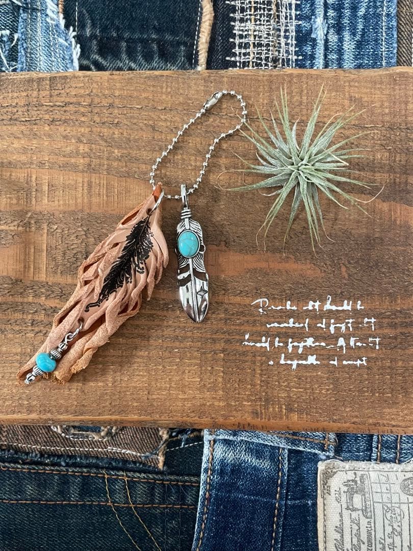 フェザーデザインチャーム໒꒱✨L. ✴︎✴︎✴︎Indian jewelry✴︎✴︎✴︎ ✴︎✴︎✴︎NAVAJO-Feather