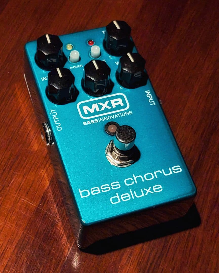 超美品 MXR M83 Bass Chorus Deluxe MXR M83 Bass Chorus Deluxe ｜イケベ楽器店オンラインストア